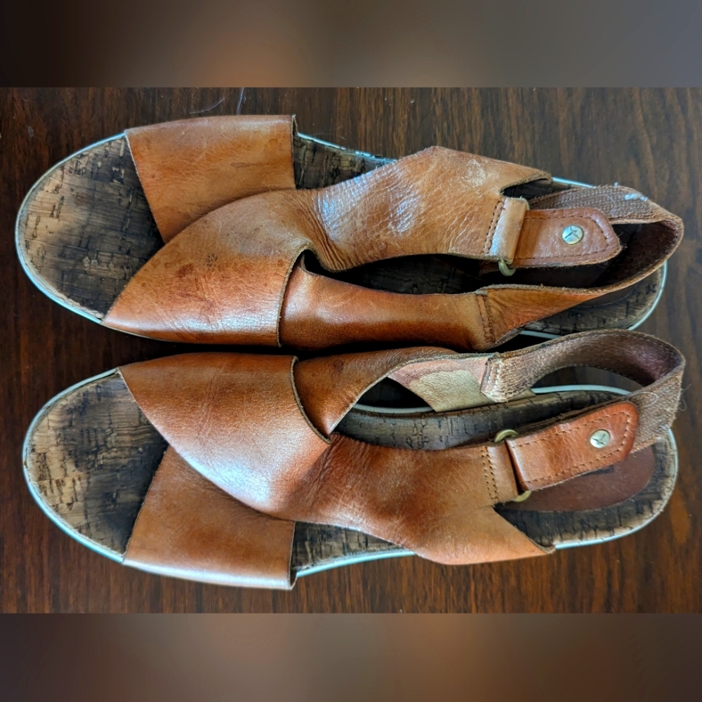 Well Worn Pikolinos Mykonos W1G-0757 Leather Vacation Cross Slingback Sandal